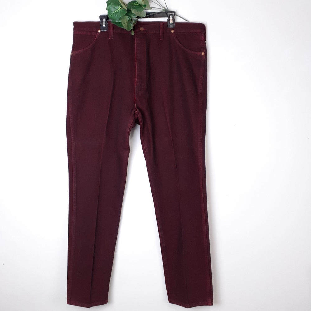 Wrangler vintage high rise mom jeans in brick red